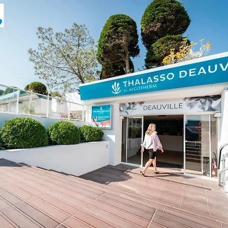 Studio Mezzanine La vie en bleu- Vue mer Deauville Extérieur photo